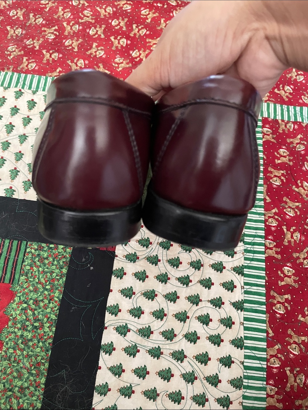 G.H. Bass & Co. Women's Burgundy Penny Loafers Size 7M - Picture 4 of 13